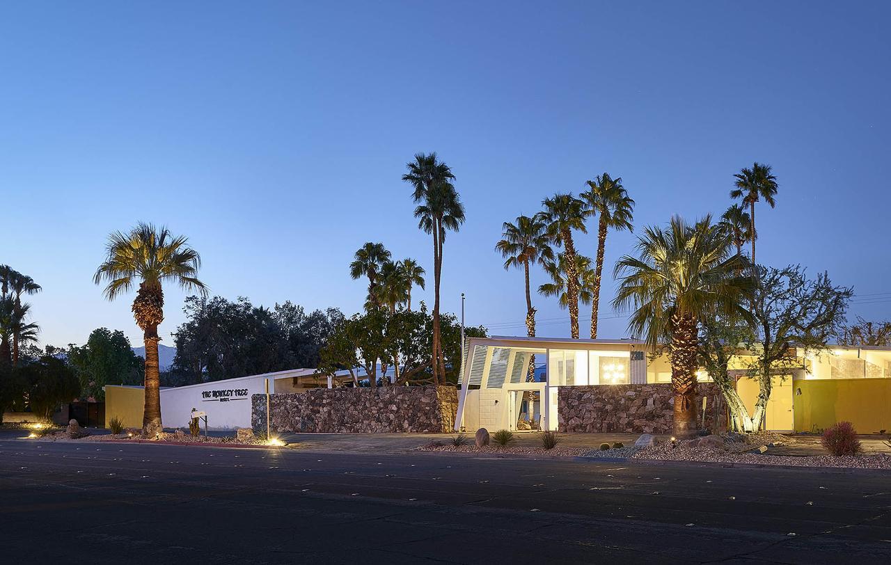 The Monkey Tree Hotel Palm Springs Exterior photo