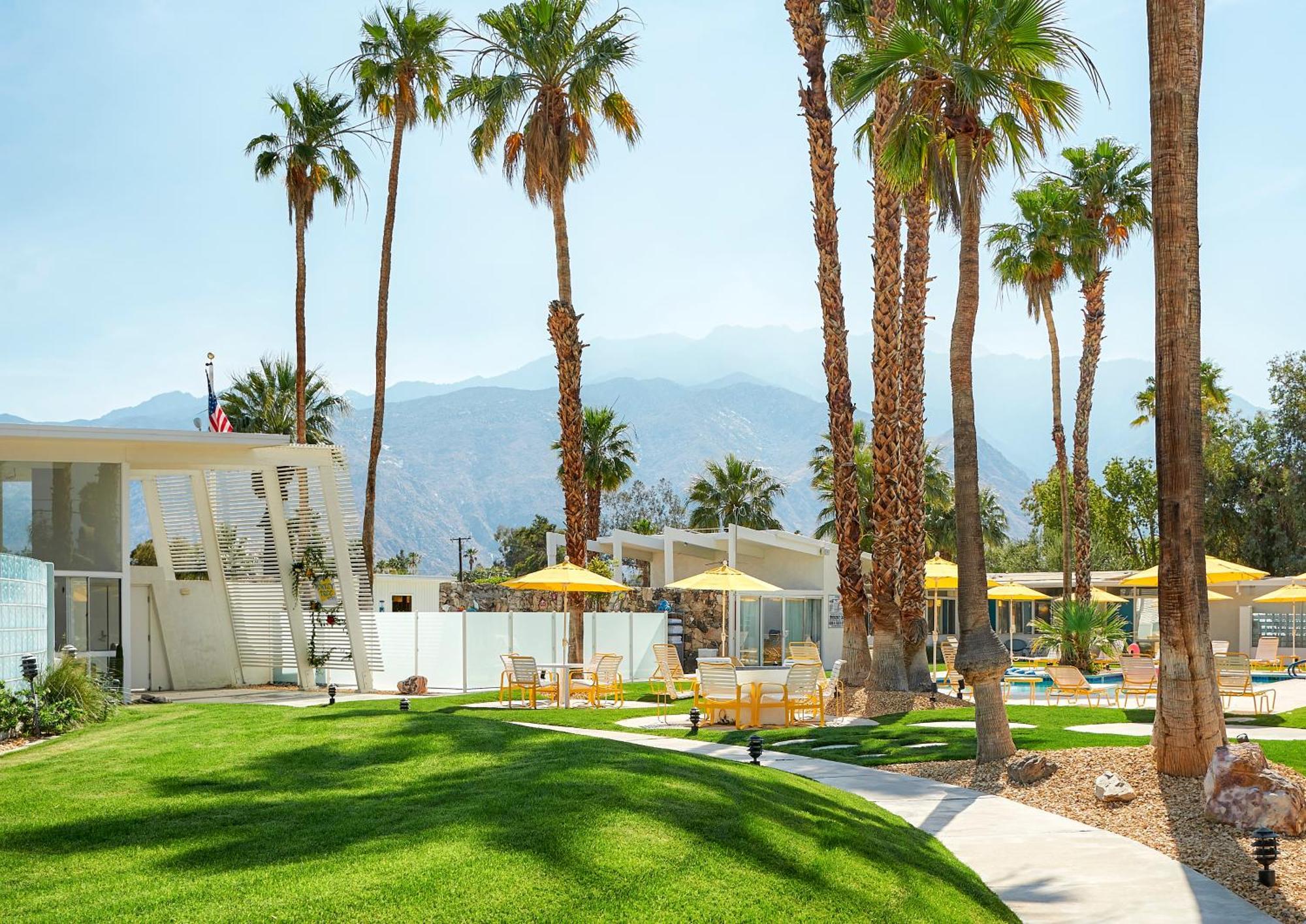 The Monkey Tree Hotel Palm Springs Exterior photo